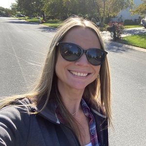 Meet your Posher, Jolynn